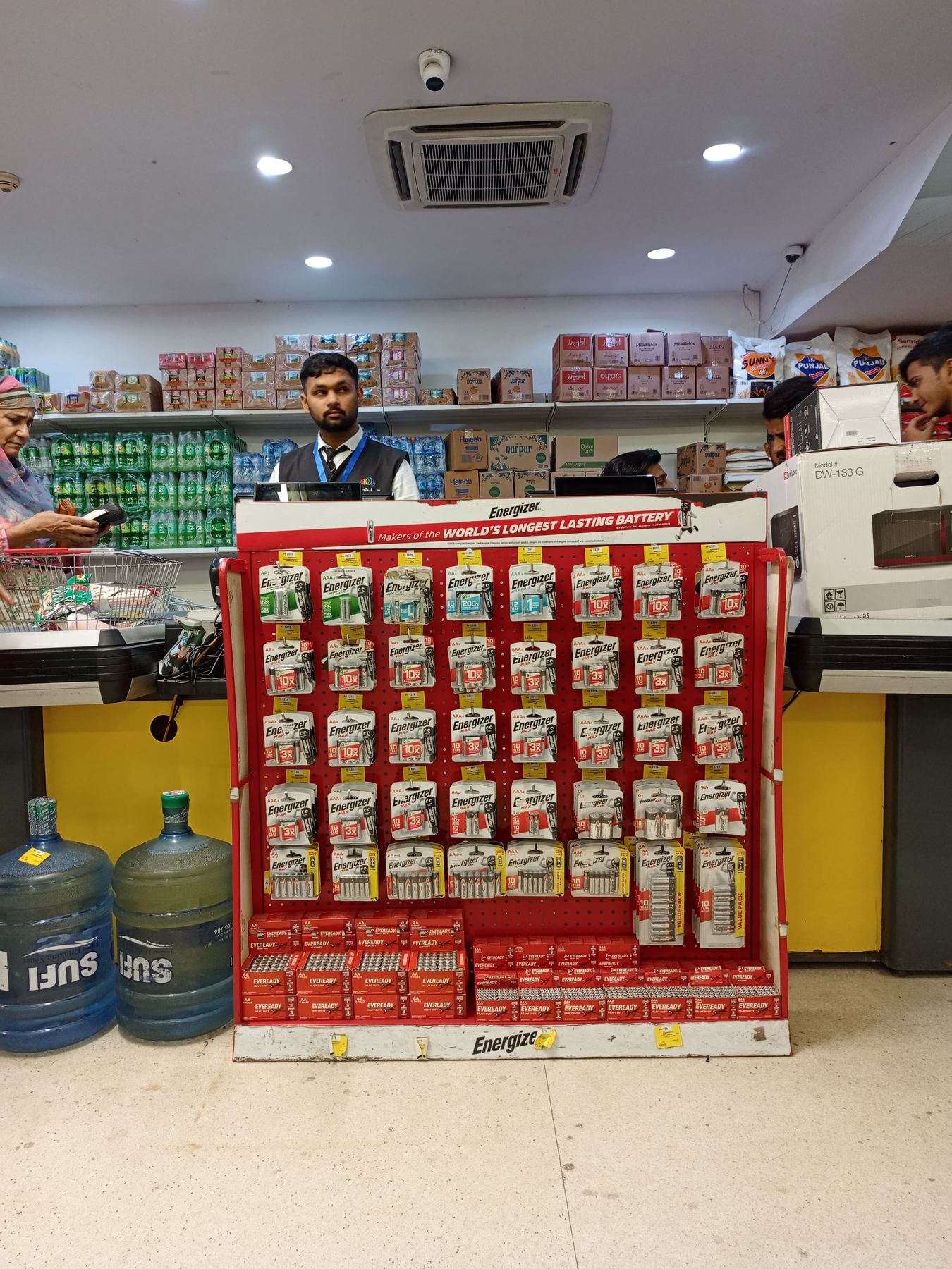 Energizer display in a modern trade store